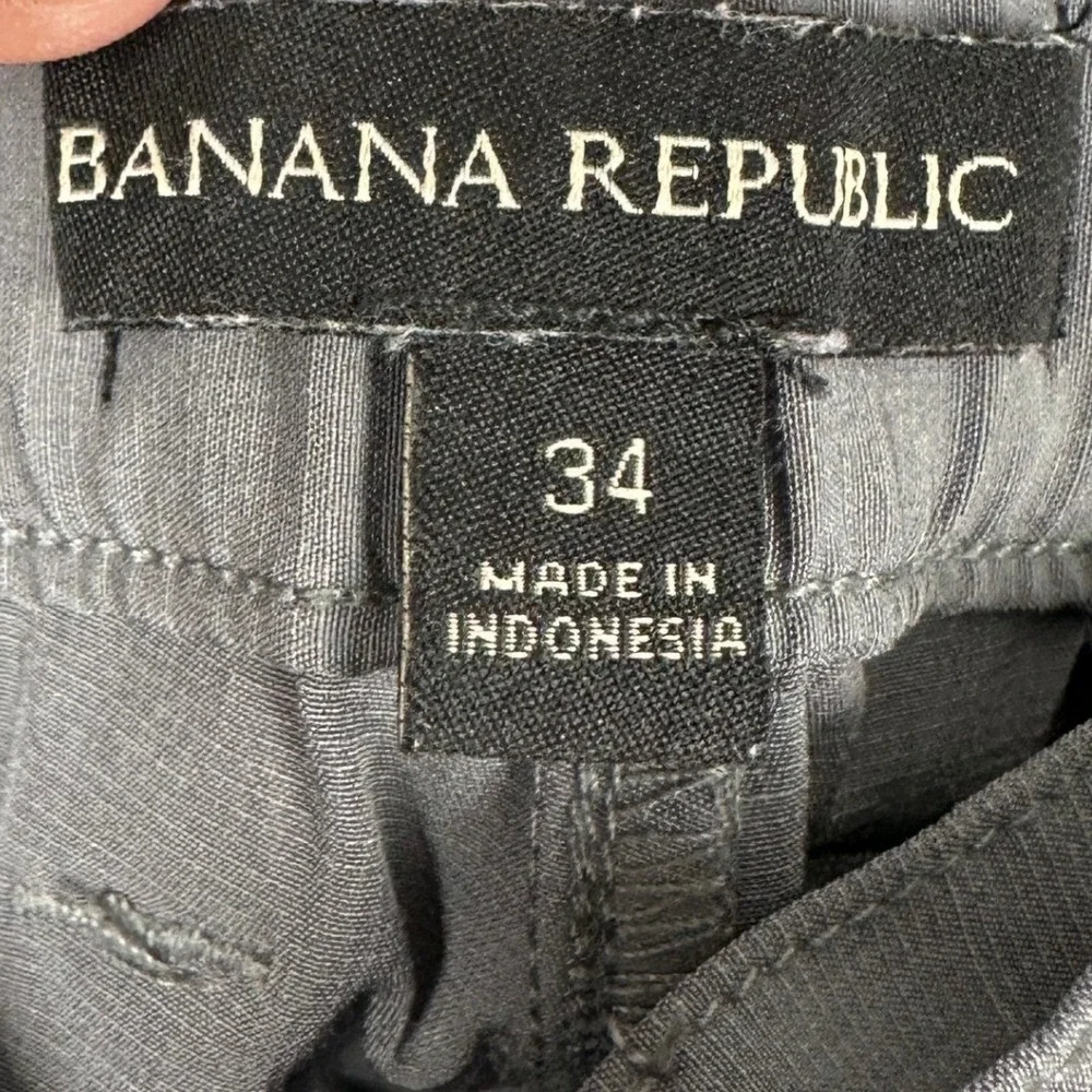 Banana Republic Shorts Mens 34 Core Temp Grey Stretch Tech Flat Front Casual